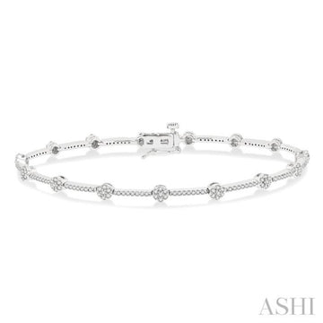 1 Ctw Cluster Round Cut Diamond Bar Link Bracelet in 10K White Gold